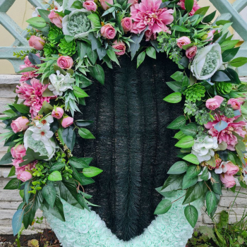 Брендовый венок 115 см - Форма памяти - г. Екатеринбург