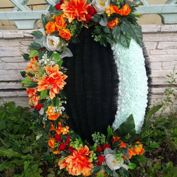 Брендовый венок 115 см - Форма памяти - г. Екатеринбург